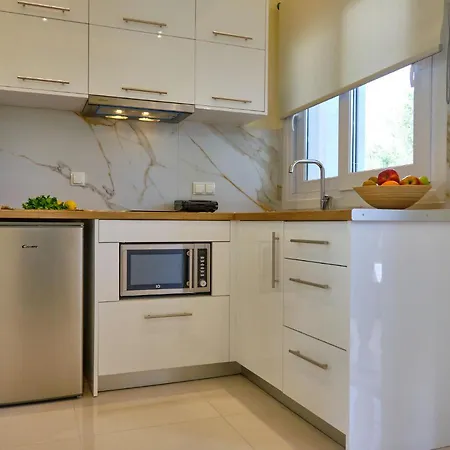 Katoi Agios Georgios Pagoi *